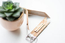 EXPLORER keychain luggage tag